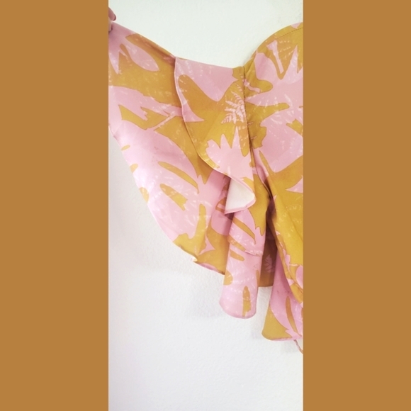 Eugenia Fernandez Ruffle Tie Front Print Top - Picture 4 of 6